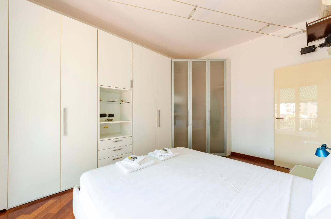 Joivy Stylish Flat Terrace Apartment