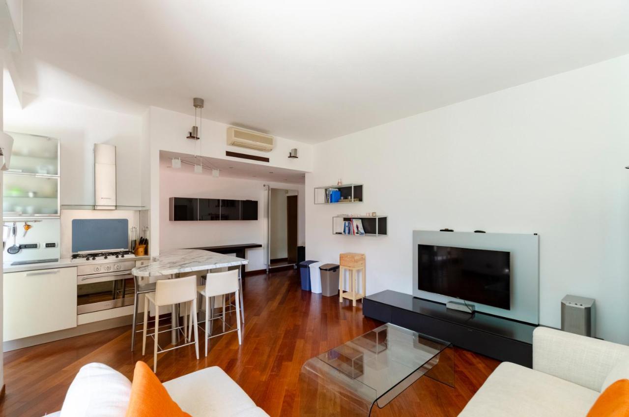 Joivy Stylish Flat Terrace Genua